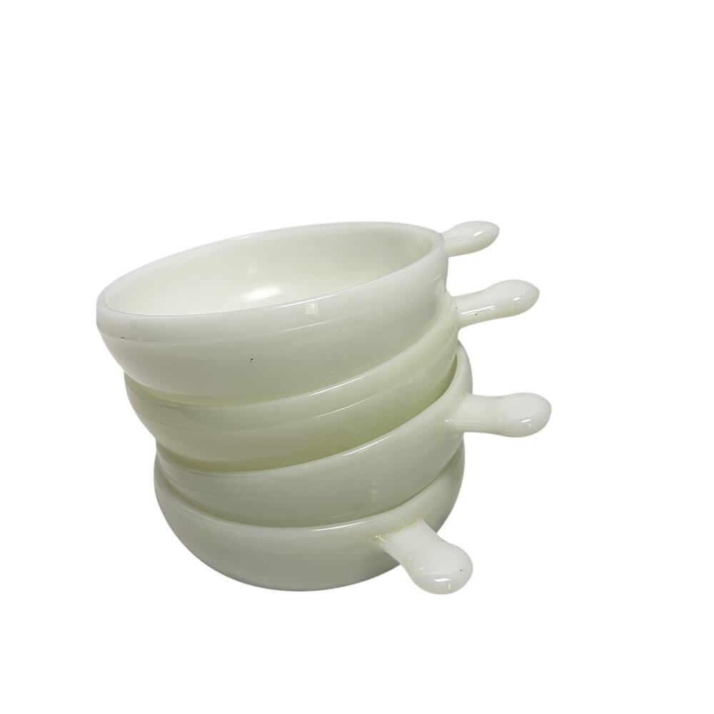 VTG Milk glass soup bowls with handle, set of 4. wear on 1. unmarked